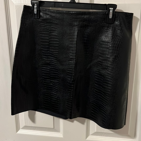 Express Dresses & Skirts - Express Black Snakeskin Skirt- BRAND NEW WITH TAGS